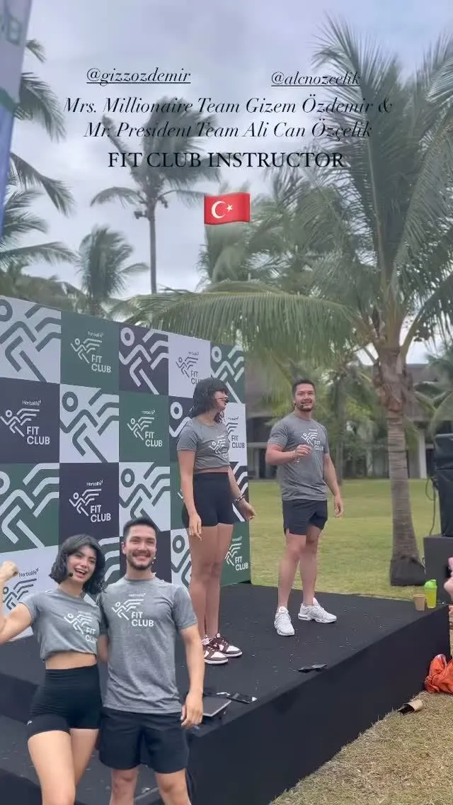 Fit Club eğitmeni olarak sahnede